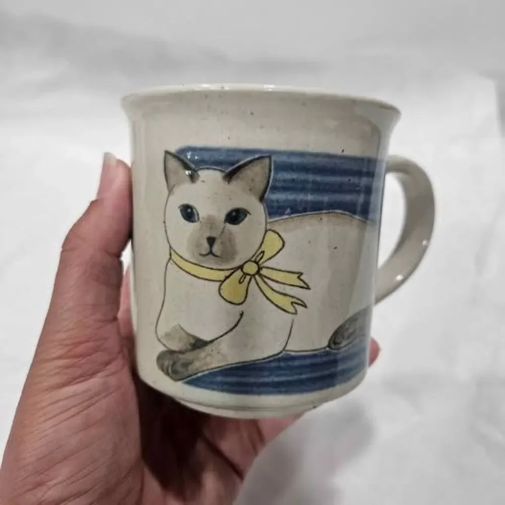 Cute Siamese cat mug